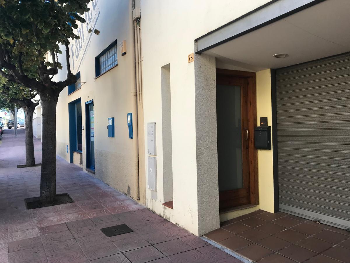 Apartaments Ample Port Marina Palamos Bagian luar foto